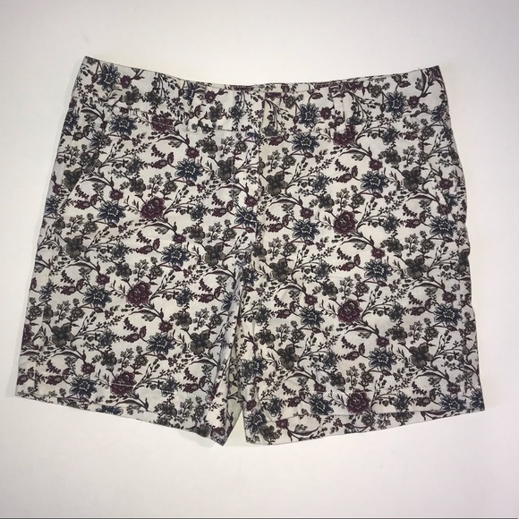 LOFT Pants - LOFT White Floral Linen Blend Shorts Size 4